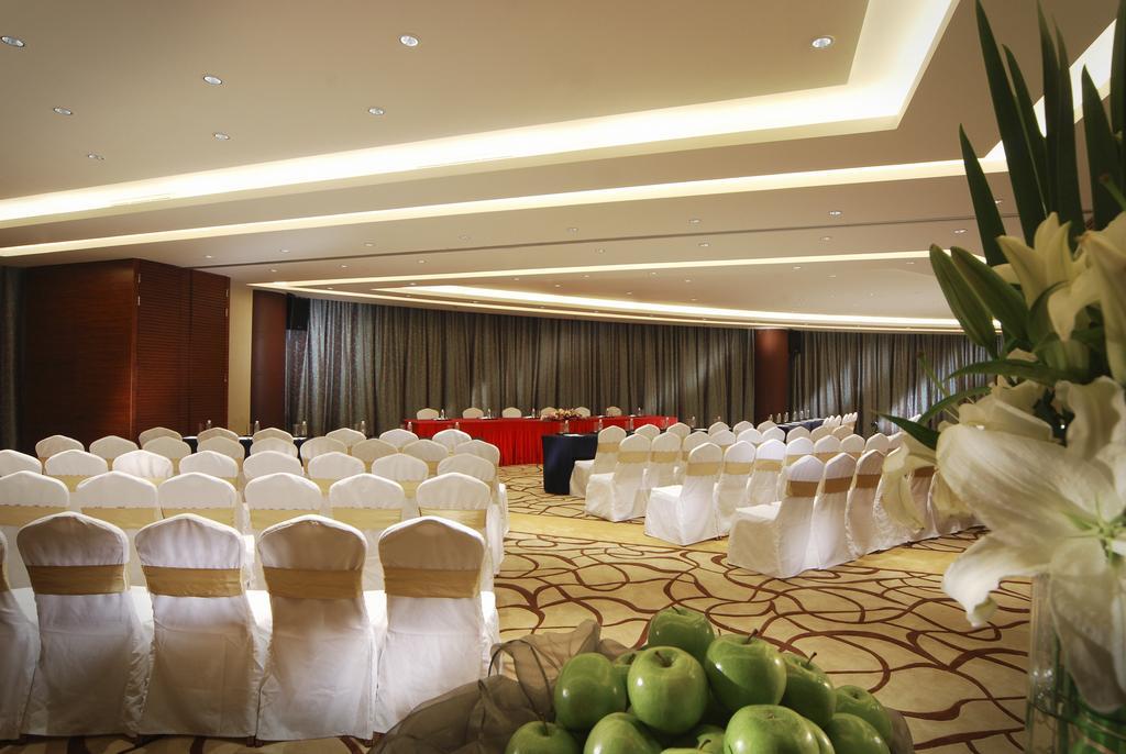 Howard Johnson Caida Plaza Shanghai Exterior photo